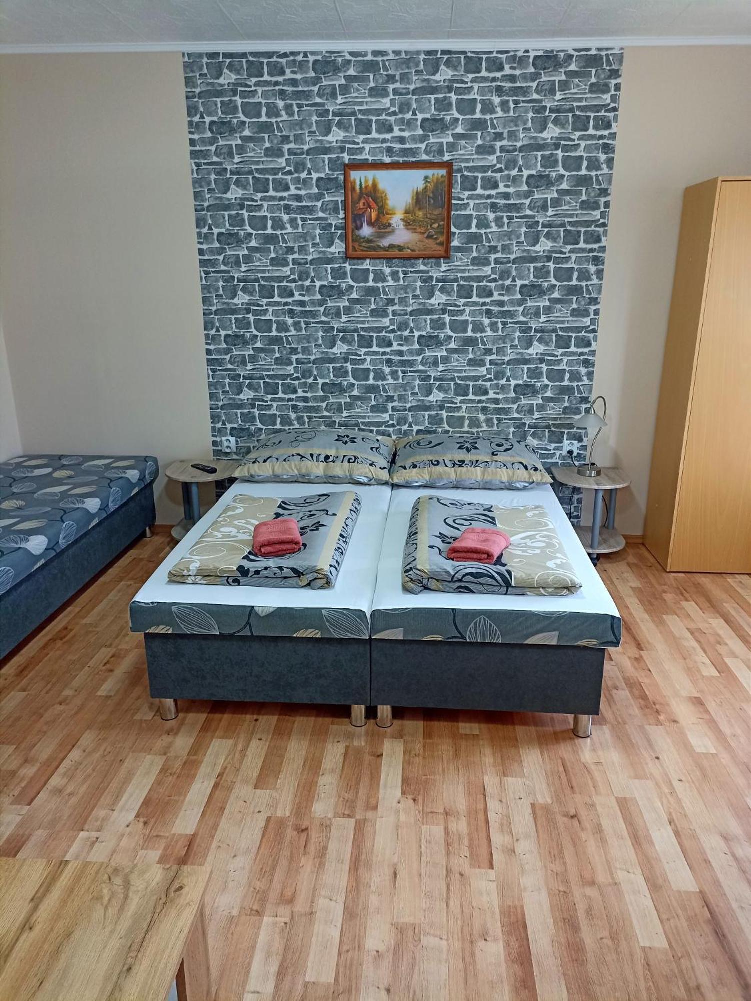 Abturist Penzion Sturovo Luaran gambar